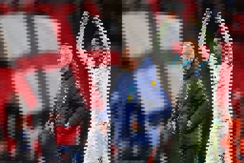 1941309