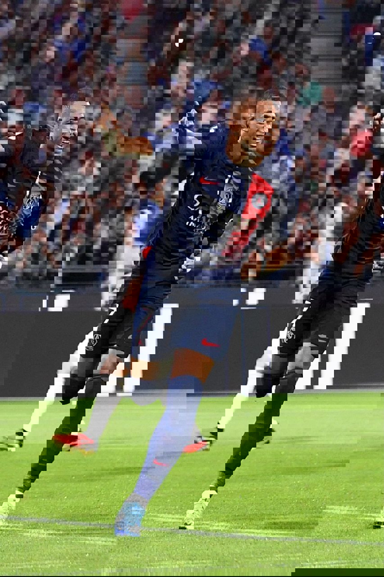 نامی عجیب در صدر بیشترین فروش پیراهن PSG 3