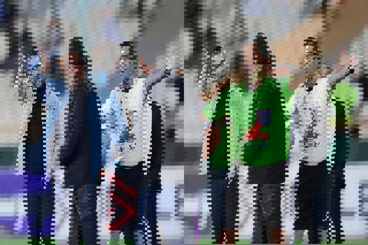 1942567