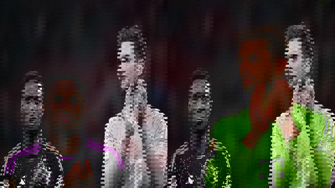 1943056