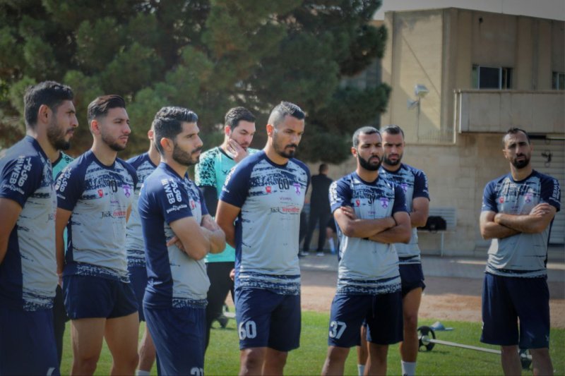 تمرین هوادار برای ثبت نخستین امتیاز در سیرجان