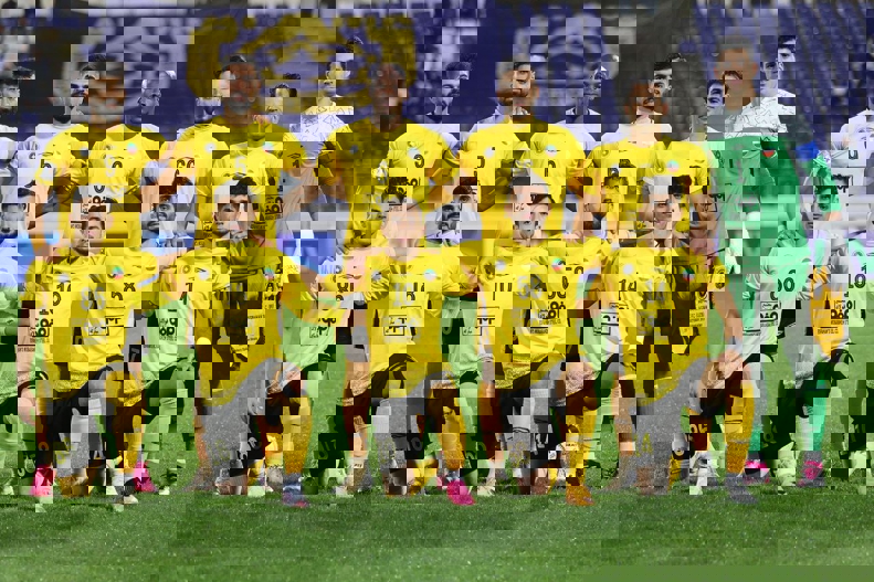 1944241