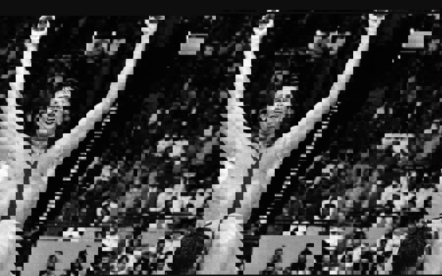 1944751
