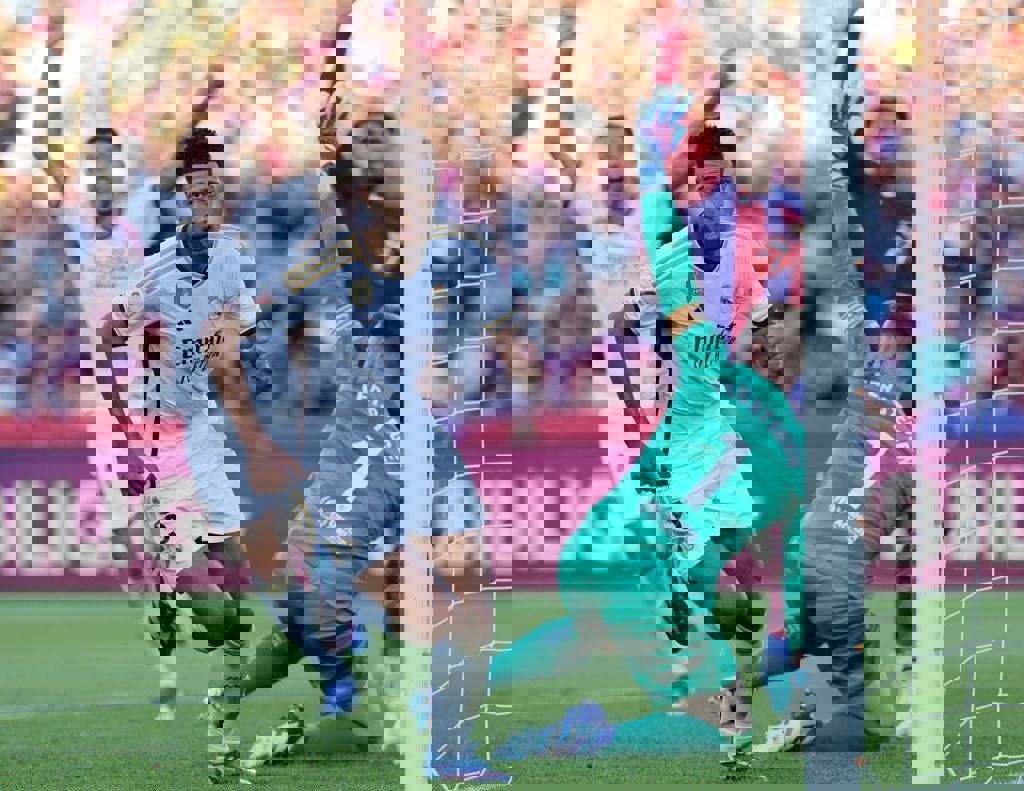 1946293