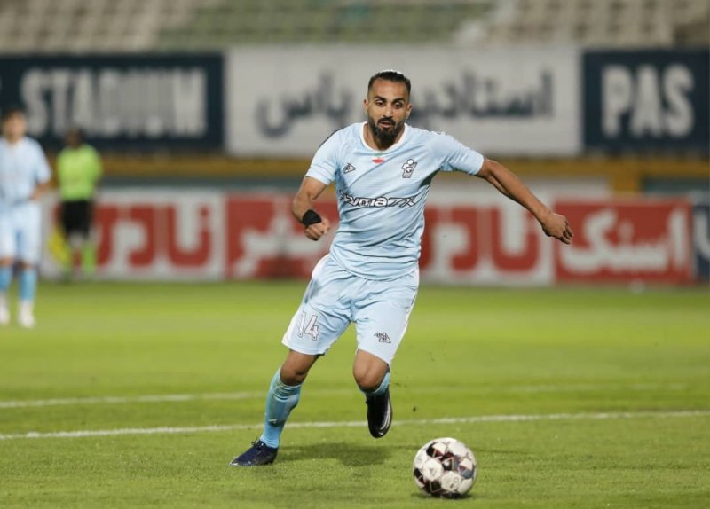 یک پرسپولیسی در مسیر قهرمانی استقلال!