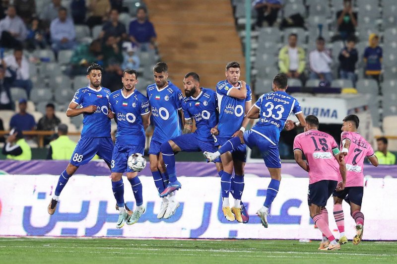 نیمهشب: بیانیه مستقیم و تند استقلال علیه پرسپولیس!