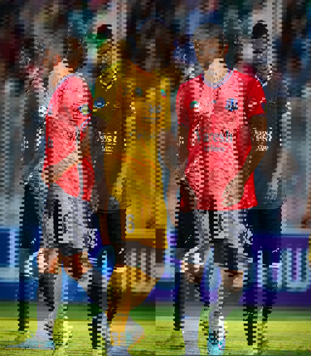 1947583