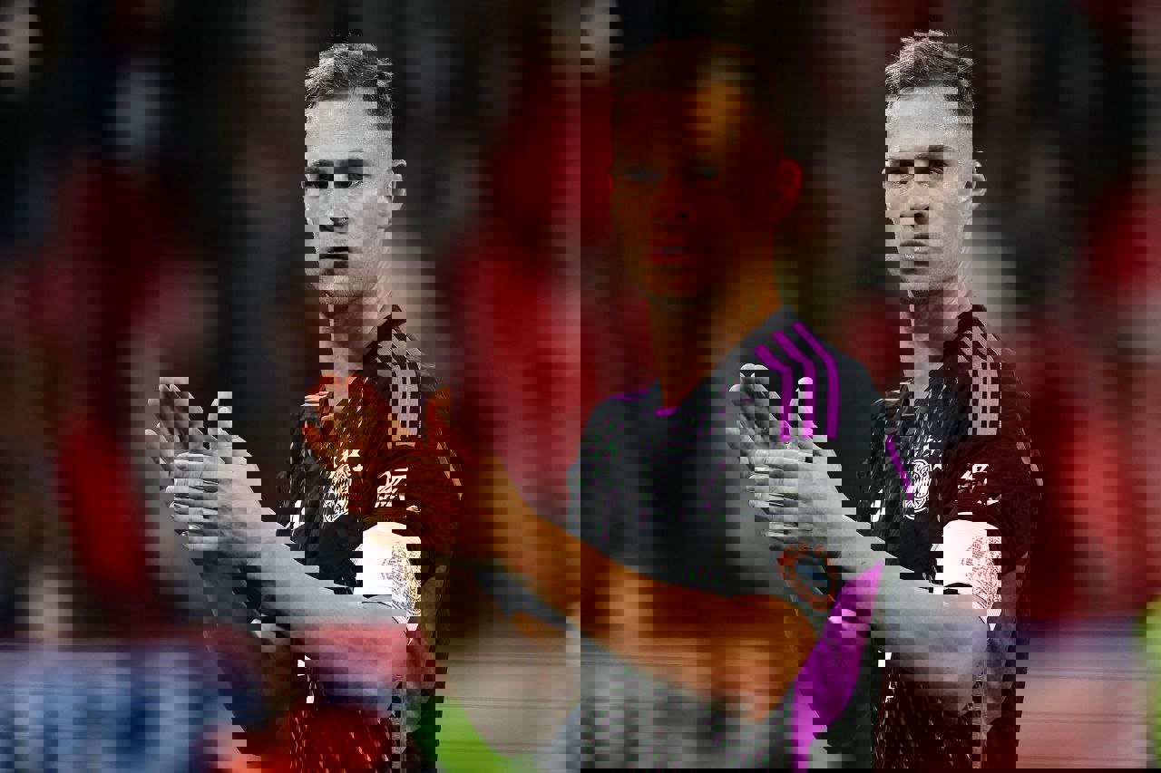 1948351