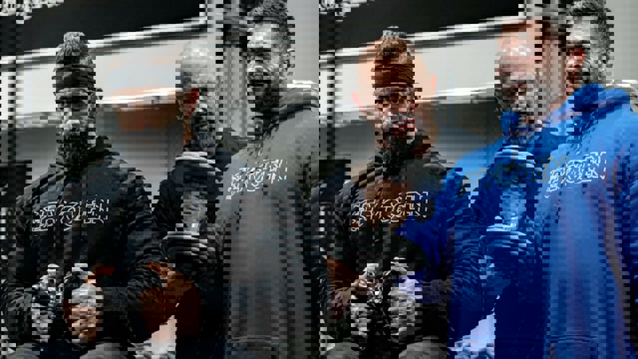 1949268