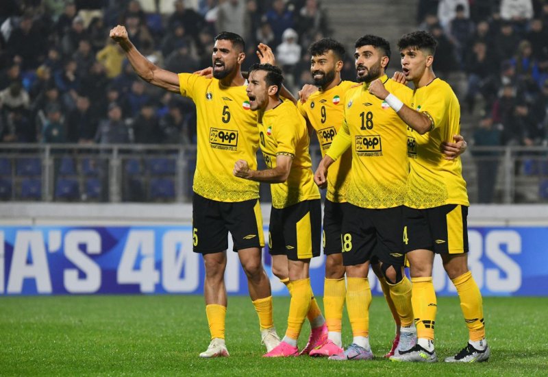 بازی دوست داشتنی آسیا برای زکی‌پور(عکس)