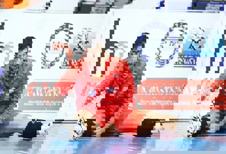 1950428