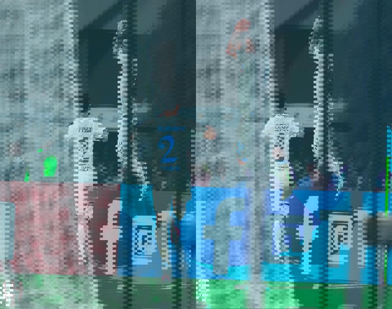 1950452