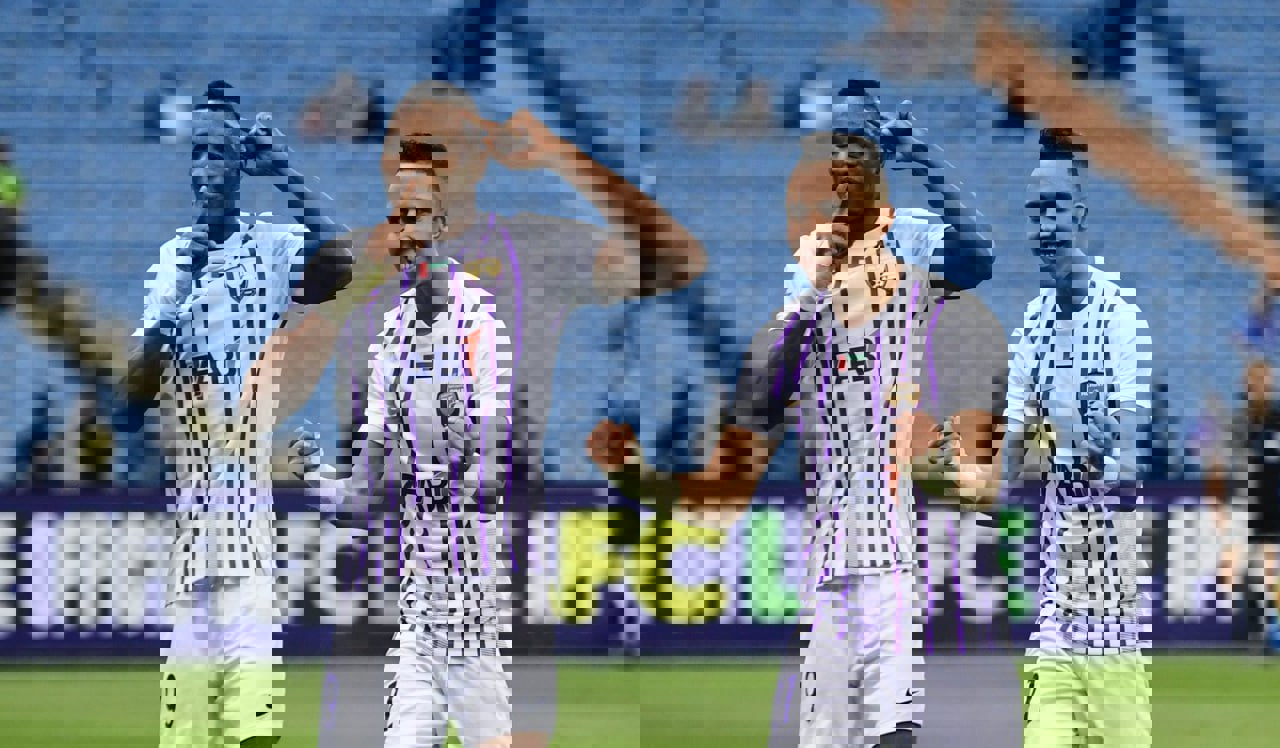 1950970