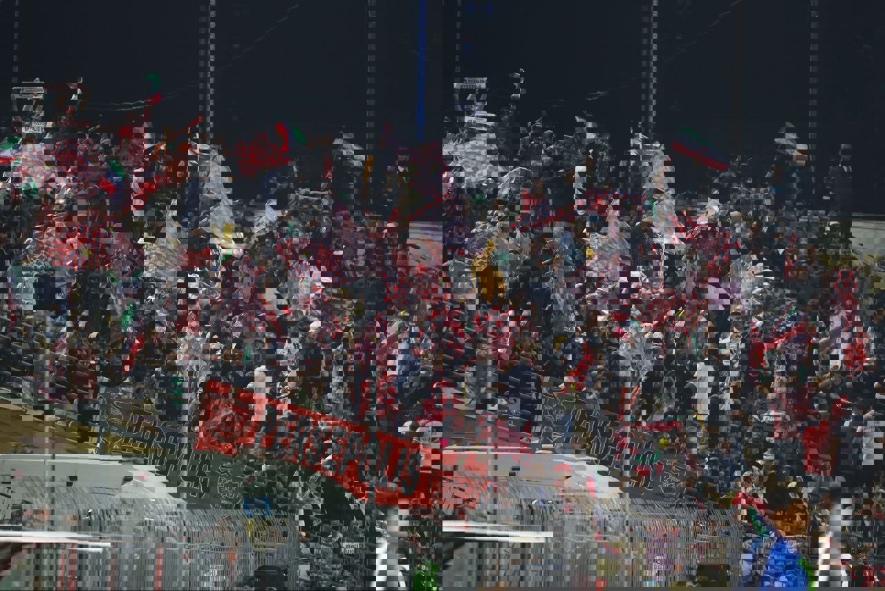 1950869