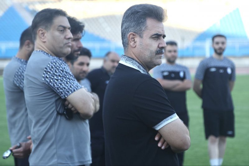 شما به استقلال و خوزستان خیانت کردهاید