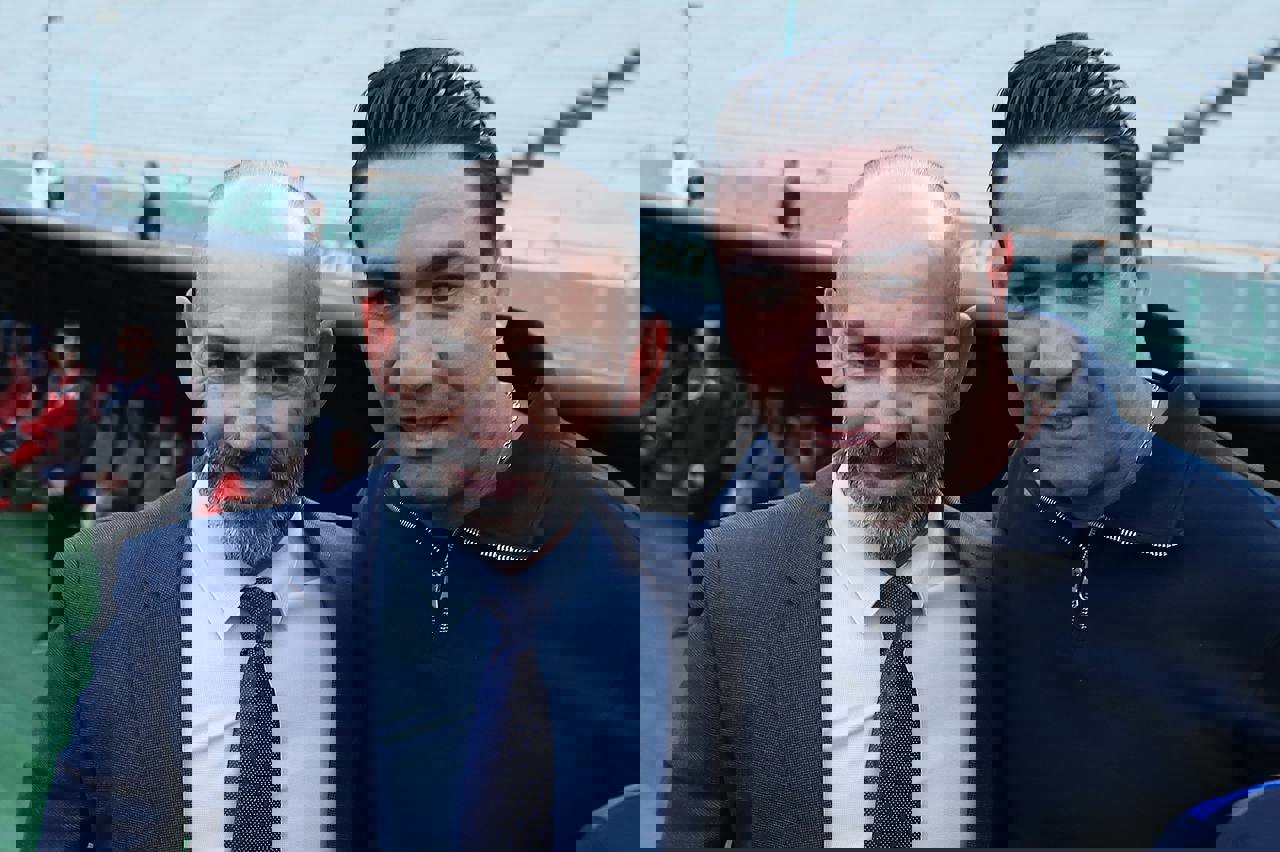 1952634
