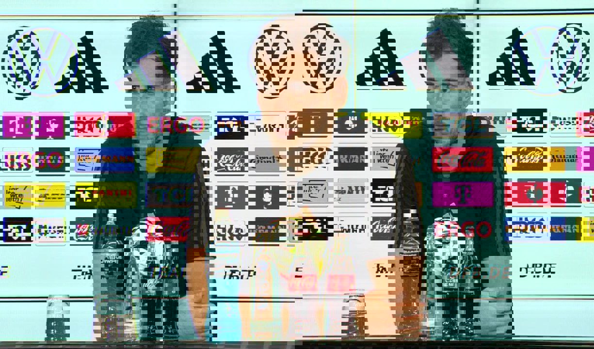 1954588