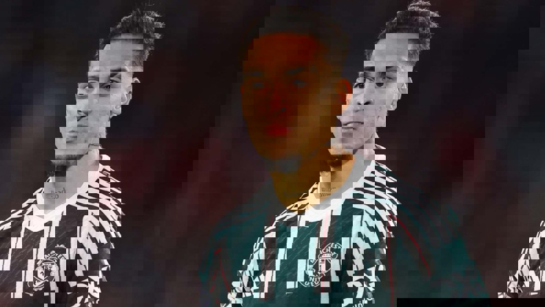 1955083