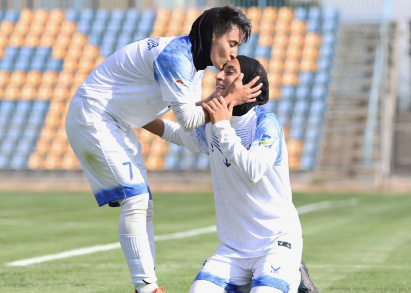 چهار ضربه به تیر و یک گل در نیمه مهیج