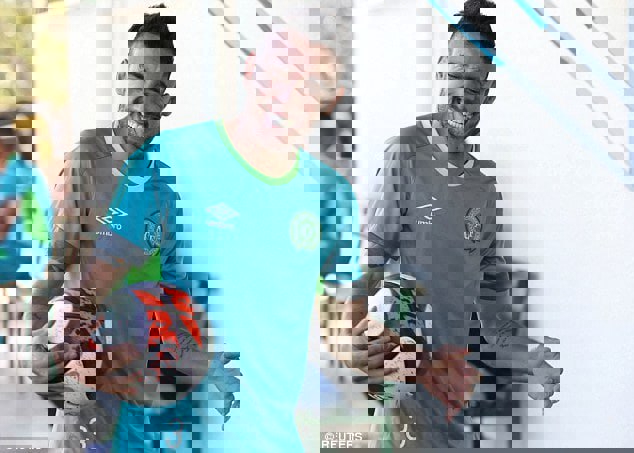 1960400