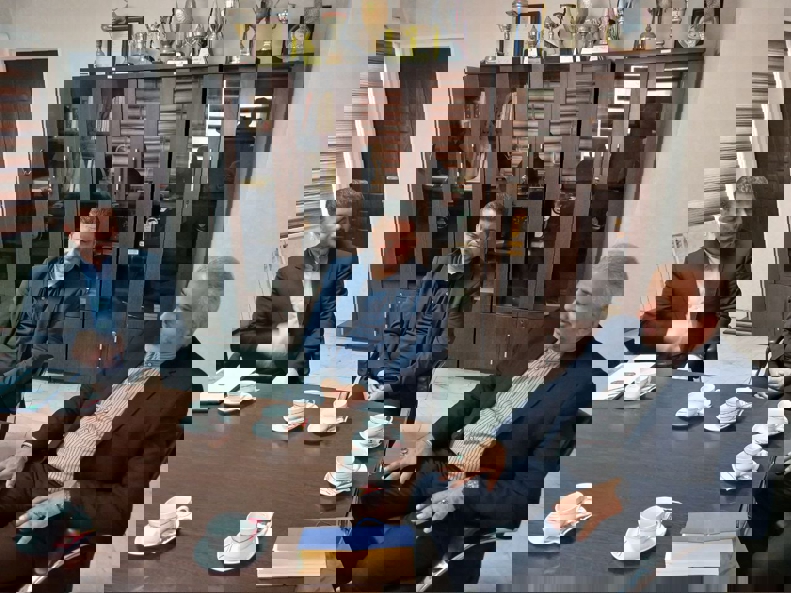 1960152