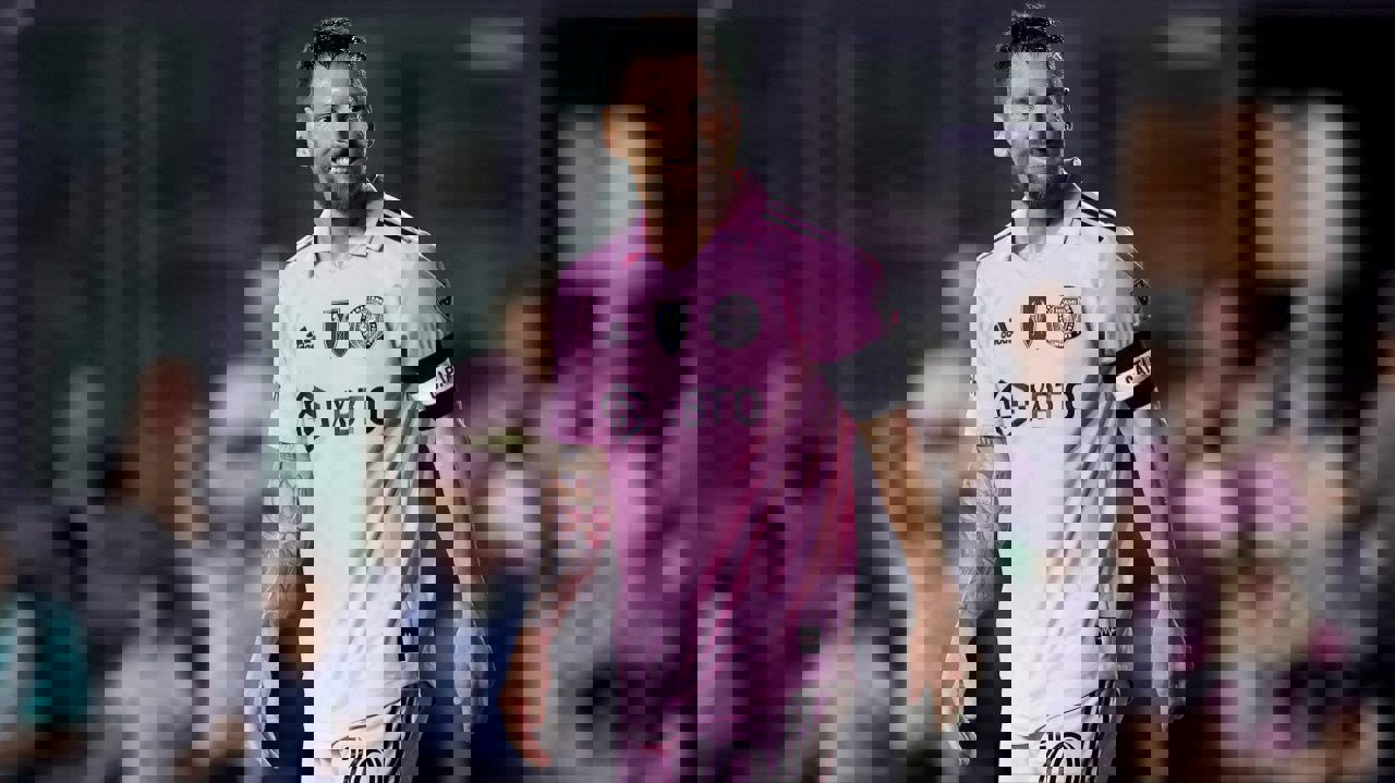 1960717