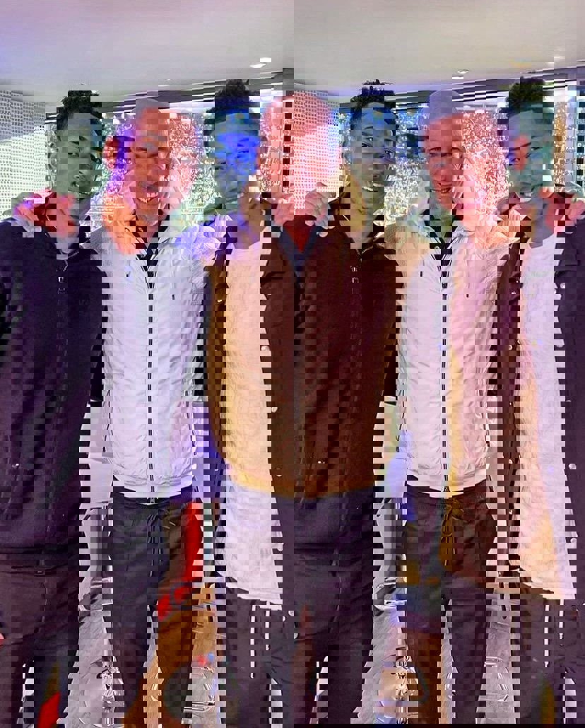 1960535
