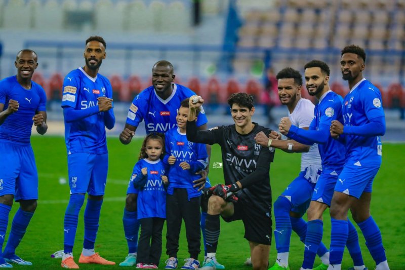 اعلام خارجیهای الهلال برابر نساجی بدون مالکوم
