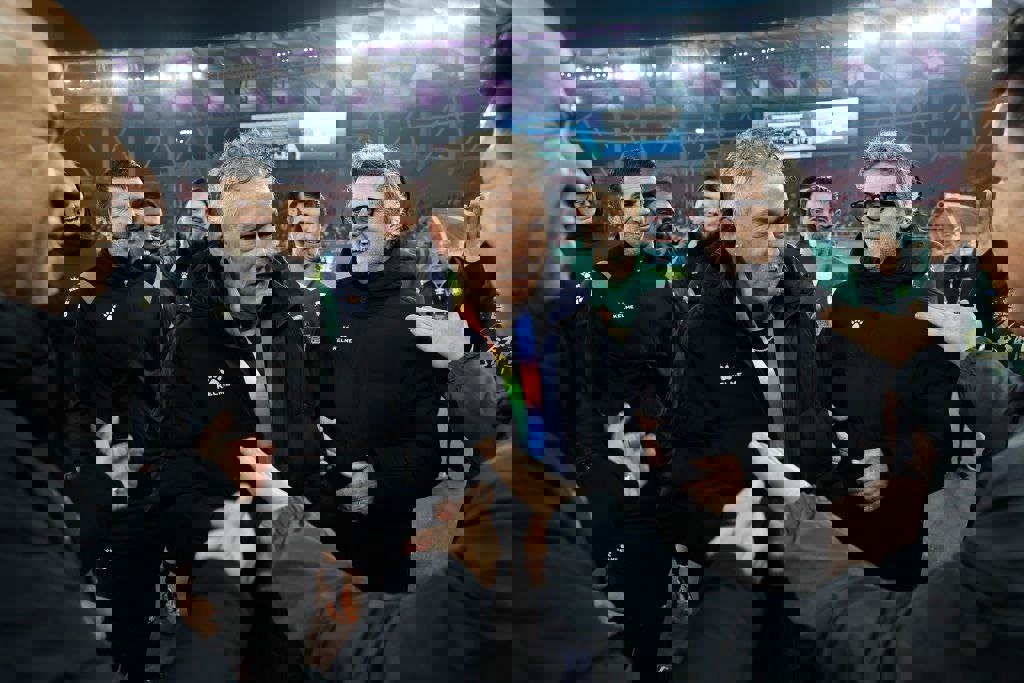 1961434