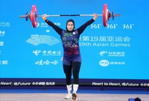 مسابقه بدموقع ۲ دختر وزنه‌بردار در گزینشی المپیک قطر