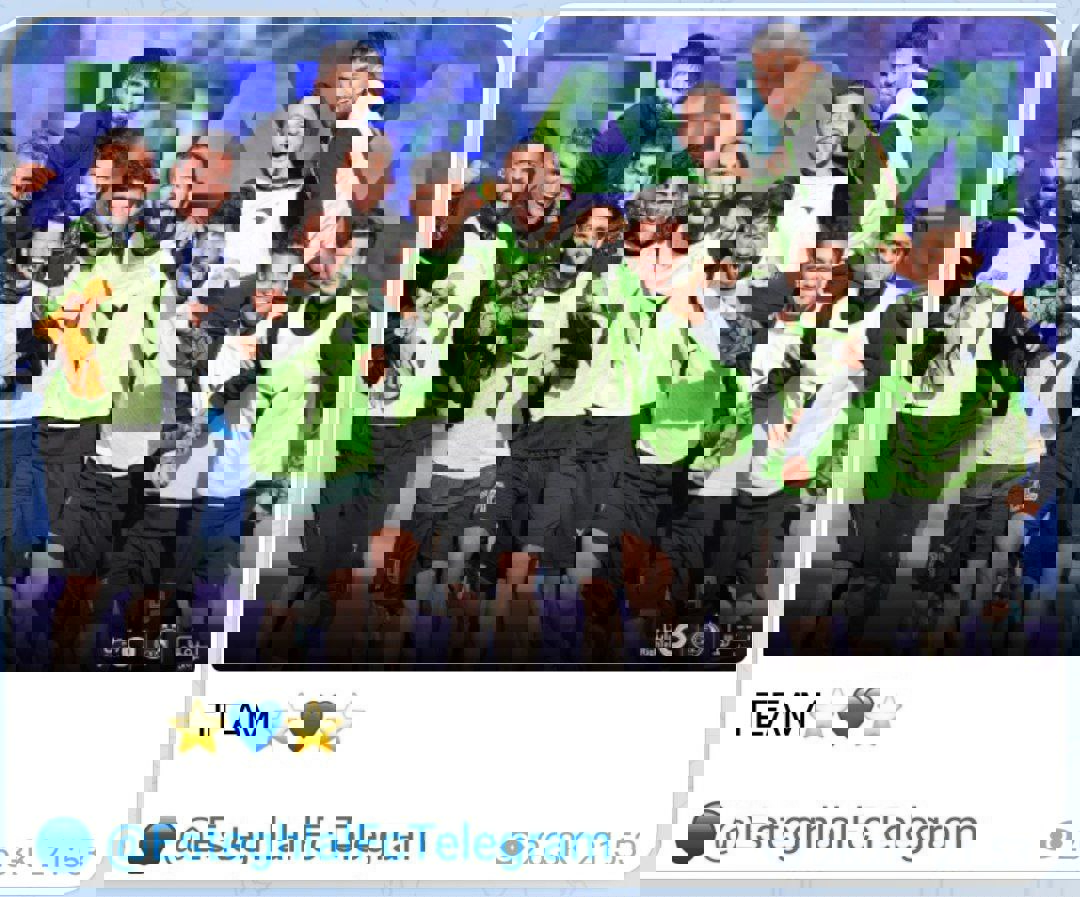 1962886