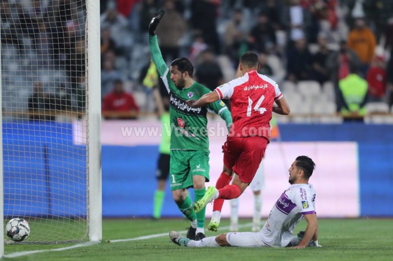 کارشناسی گل جنجالی و مردود پرسپولیس!