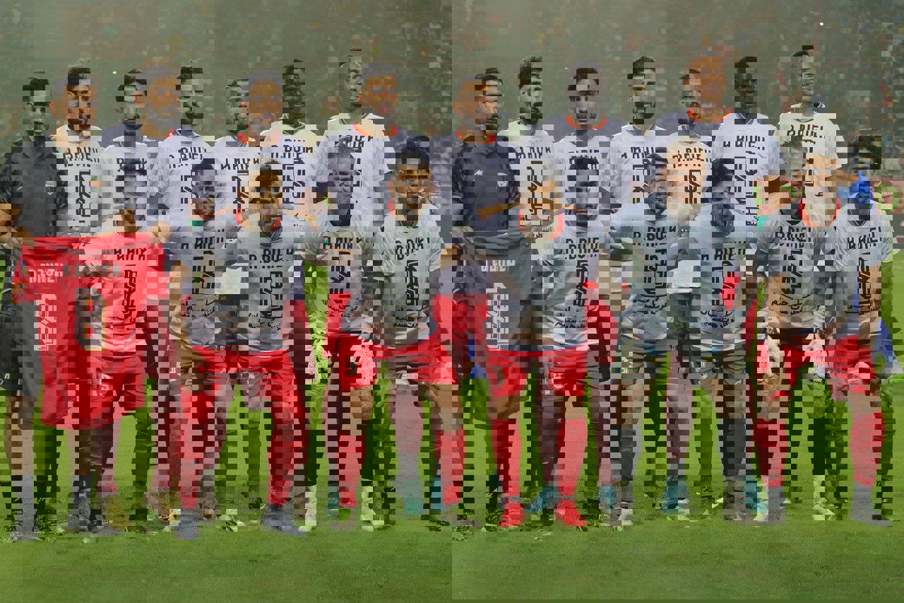 1964368