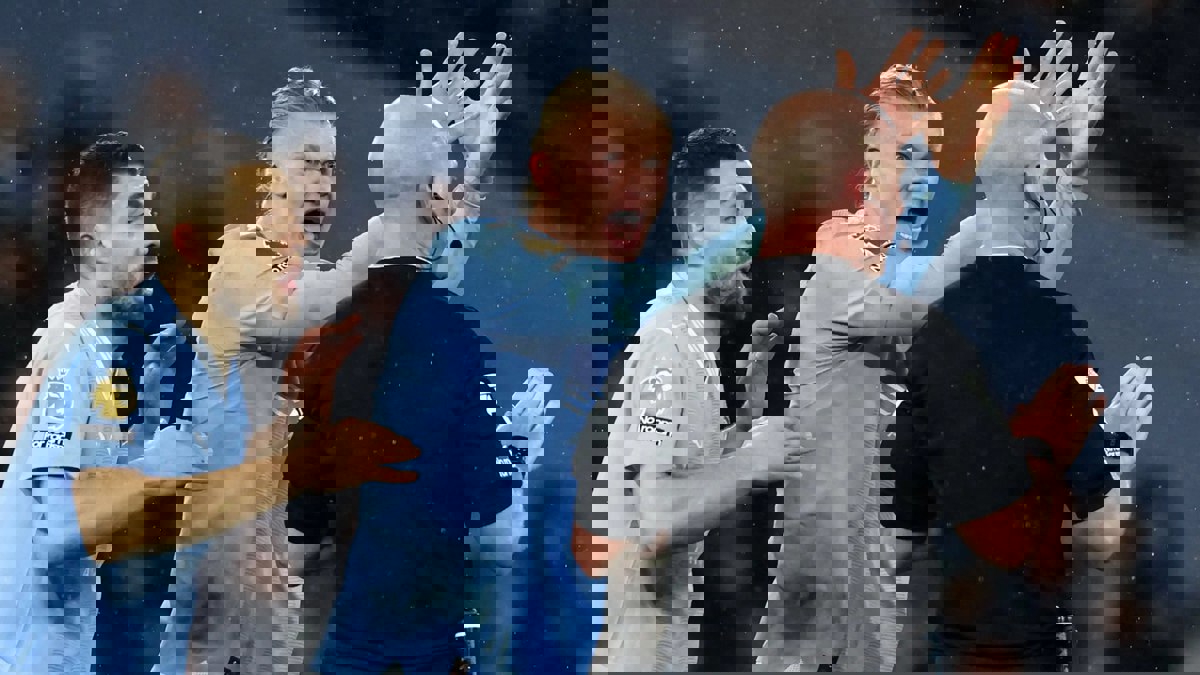 1966019