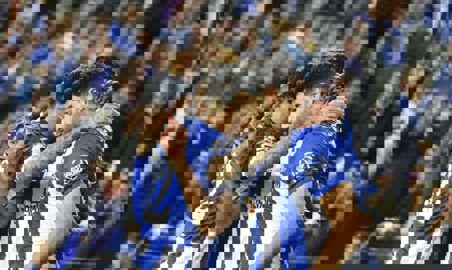 1966381