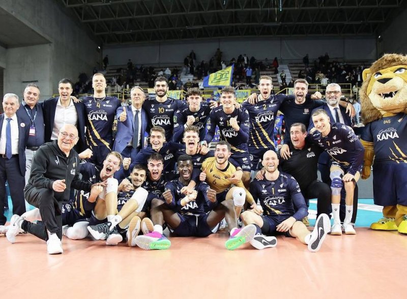 جشن تولد اسماعیل‌نژاد در ایتالیا رویایی شد!