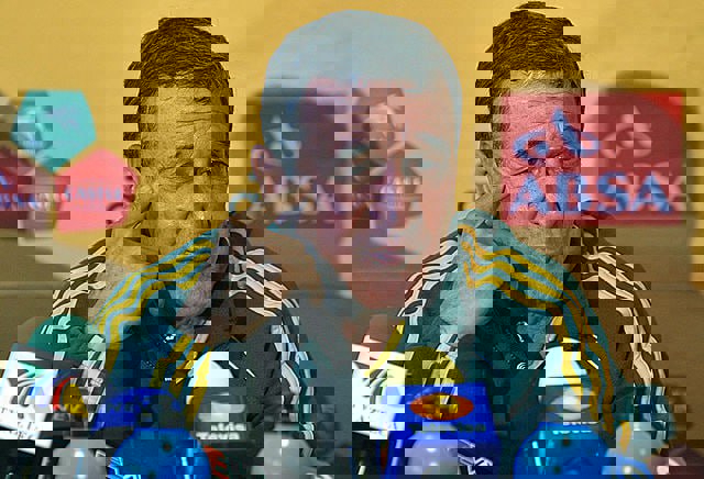 1968096
