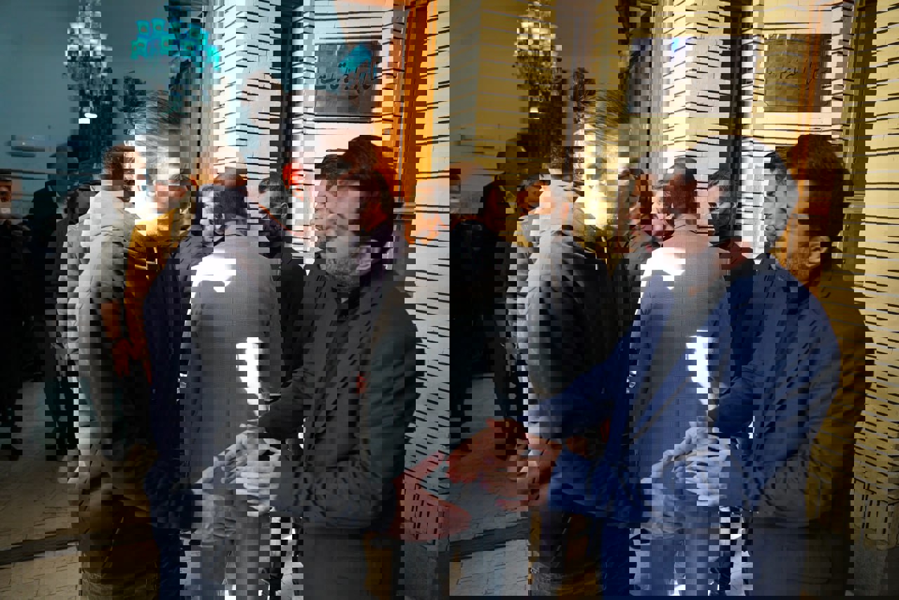 1968396