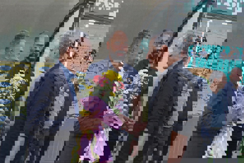 1969038