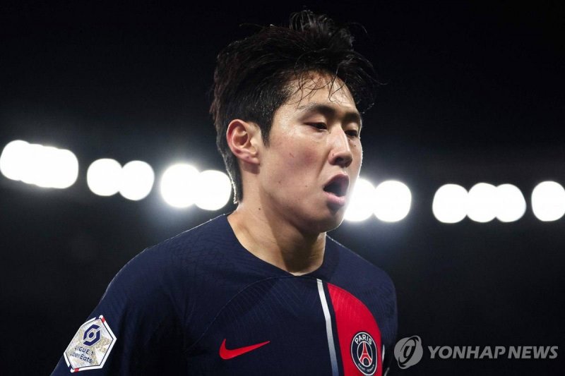 موج انتقادات فرانسوی‌ها از بازیکن کره‌ای پی‌اس‌جی