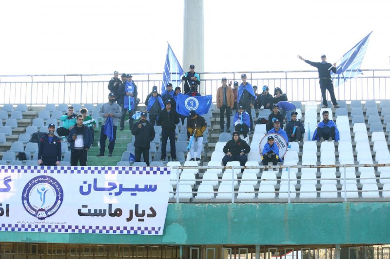 سیرجانی ها دیگر در مقابل استقلال کم نیستند (عکس)
