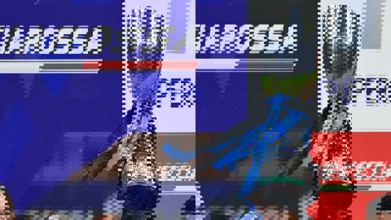 1972568