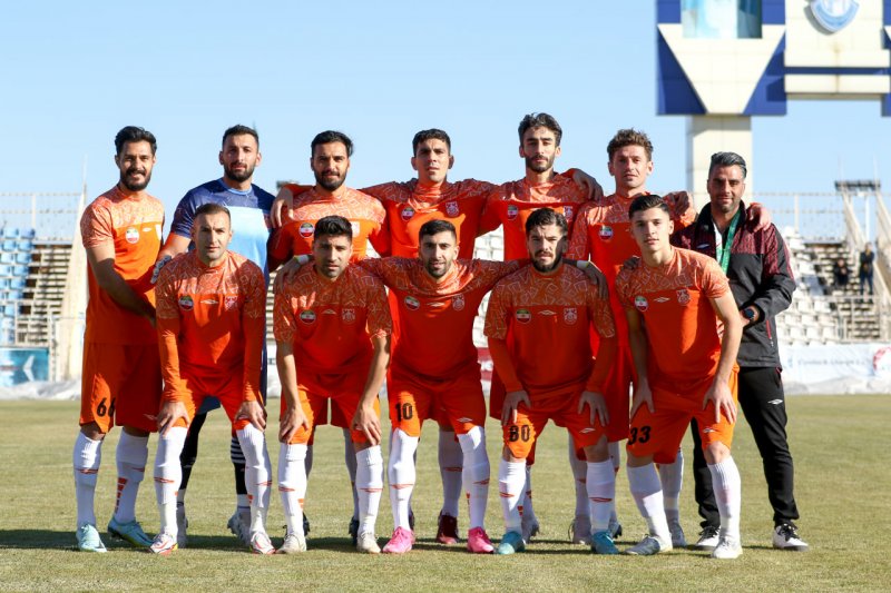 مس سونگون سومین سرمربی را هم دید!