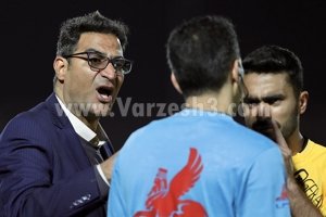 آقای خطیر! بدان درباره چه تیمی حرف می‌زنی