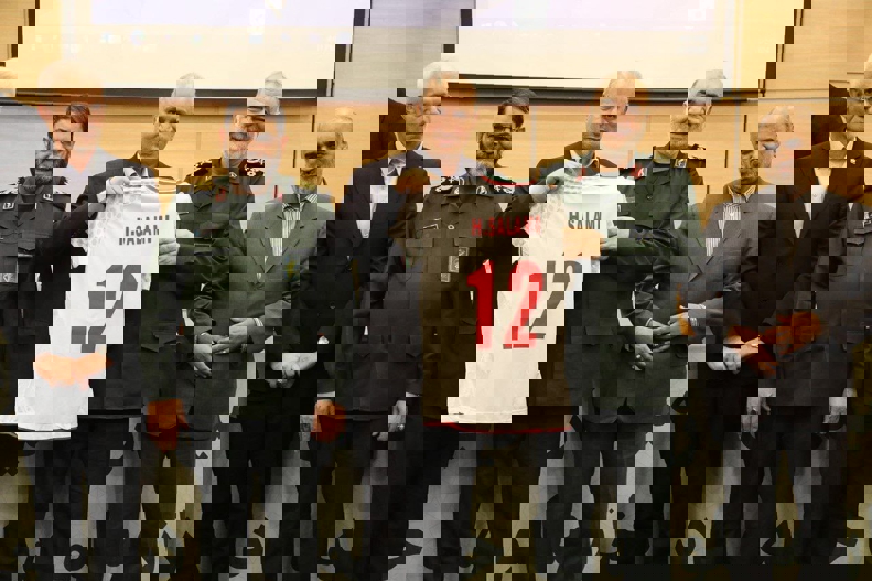 1974158