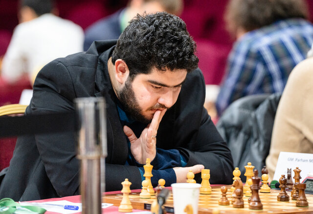 رده‌بندی شطرنج‌بازان: کارلسن اول و مقصودلو 15 جهان