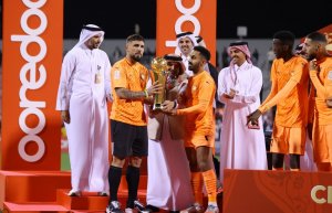 قهرمان غیرمنتظره در قطر با اهدای جام