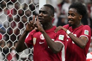 قطر با نیمکت‌نشینی 2 ستاره کلیدی مقابل تاجیکستان