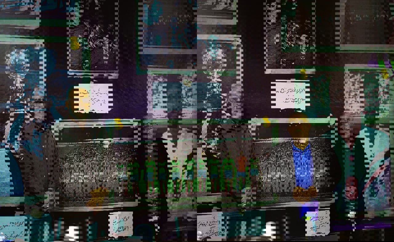 1979519