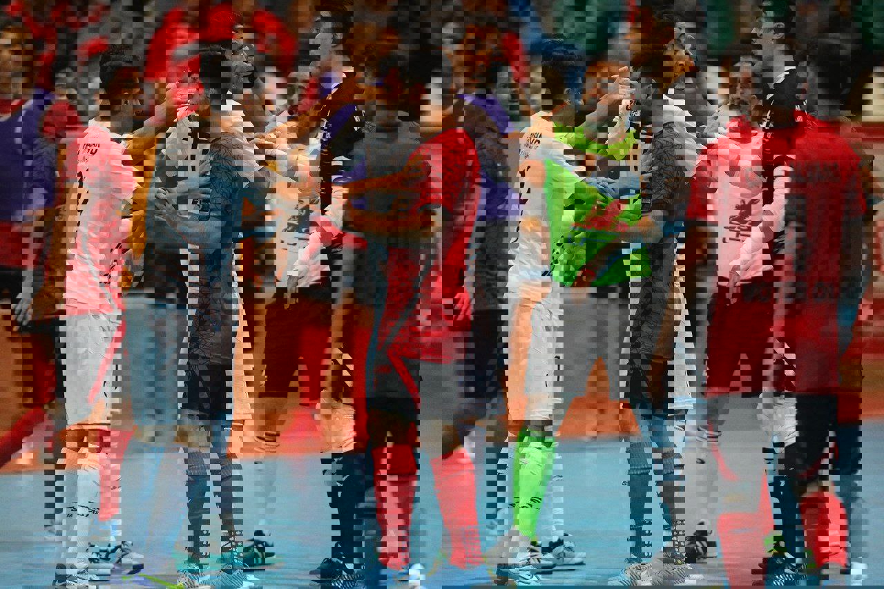 1980189